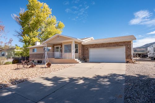 4710 N Horseshoe Dr, Enoch, UT, 84721-9685 | Card Image