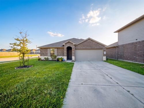 8203 Tamarind Ln, Baytown, TX, 77521-2484 | Card Image