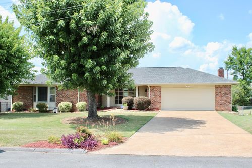 8257 Tiber Rd, Chattanooga, TN, 37421-5033 | Card Image