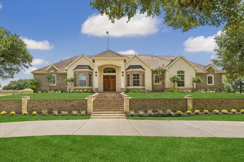 515 Otto St, East Bernard, TX, 77435-6402 | Card Image