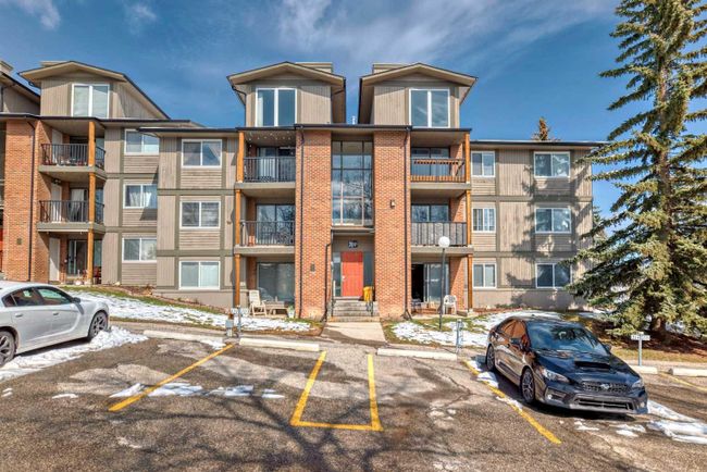 213 - 6400 Coach Hill Road Sw, Home with 2 bedrooms, 1 bathrooms and 1 parking in Calgary AB | Image 1
