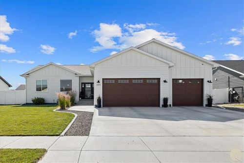 2212 Gleneagles Blvd, Billings, MT, 59105-2016 | Card Image
