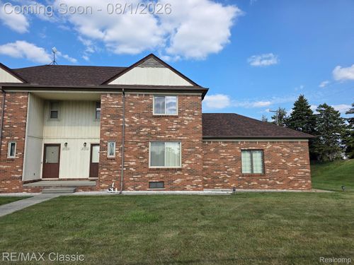 2490 John R Rd, Troy, MI, 48083-2303 | Card Image