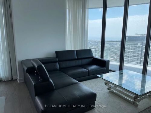 5502-11 Wellesley Street W, Toronto, ON, M4Y1E8 | Card Image