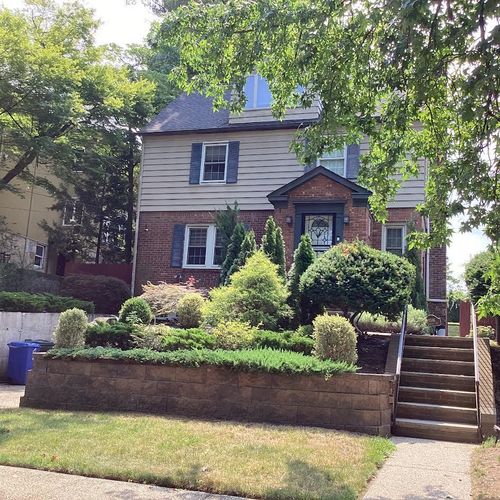 19346 Mclaughlin Ave, Hollis, NY, 11423-1148 | Card Image