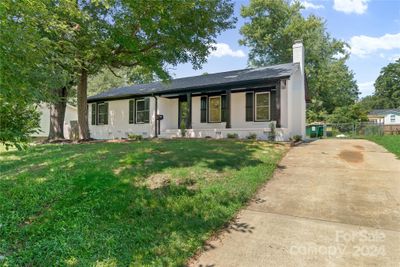 3529 Driftwood Drive, House other with 3 bedrooms, 2 bathrooms and null parking in Charlotte NC | Image 2