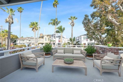 b-411 Goldenrod Ave, Corona del Mar, CA, 92625-2913 | Card Image