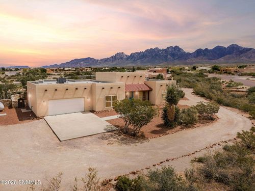 8801 Silk Oak Ct, Las Cruces, NM, 88011-8339 | Card Image