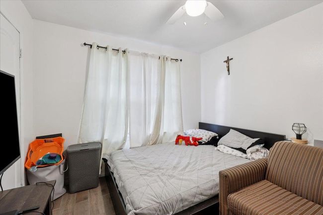 731 Meneley Rd, House other with 4 bedrooms, 2 bathrooms and null parking in Winnie TX | Image 18