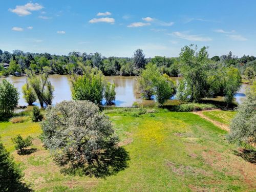 4040 Lakeview Dr, Shingle Springs, CA, 95682-9393 | Card Image