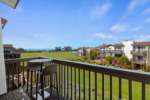 233-3375 Foothill Rd, Carpinteria, CA, 93013-3055 | Card Image