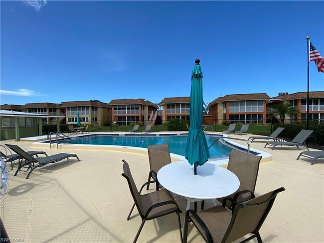 33 - 1400 Pompei Ln, Home with 2 bedrooms, 2 bathrooms and null parking in Naples FL | Image 9