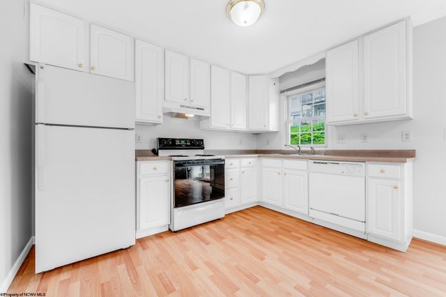 APT-4 - 1339 Riddle Ave, Townhouse with 2 bedrooms, 3 bathrooms and 3 parking in Morgantown WV | Image 5
