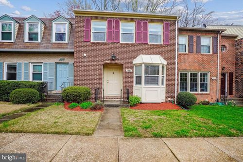 7557 Heatherton Ln, POTOMAC, MD, 20854-3221 | Card Image