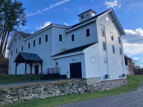 1-42 Potato Barn Ln, Walpole, NH, 03608-4495 | Card Image