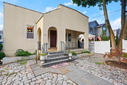 11 Rex St, Greenwich, CT, 06831-5015 | Card Image