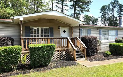 1412 Embassy Drive, Home with 3 bedrooms, 2 bathrooms and null parking in Anderson SC | Image 1