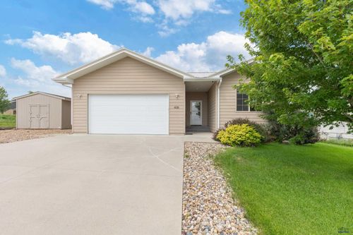 408 Field View Dr, Rapid City, SD, 57701-8340 | Card Image