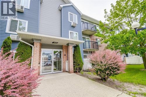 306-271 Eiwo Crt, Waterloo, ON, N2K2M8 | Card Image