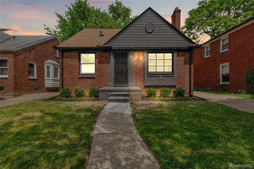 3992 Devonshire Rd, Detroit, MI, 48224-3634 | Card Image
