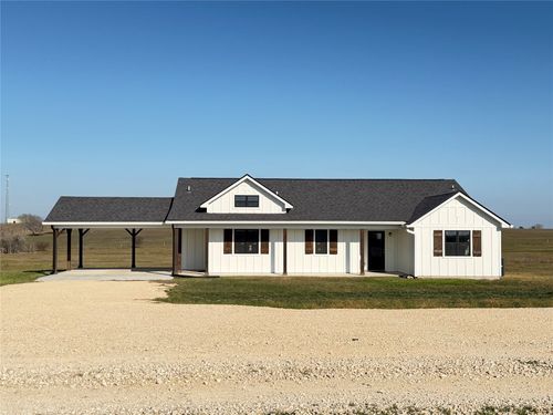 1742 Martinez Rd, Yoakum, TX, 77995-6355 | Card Image
