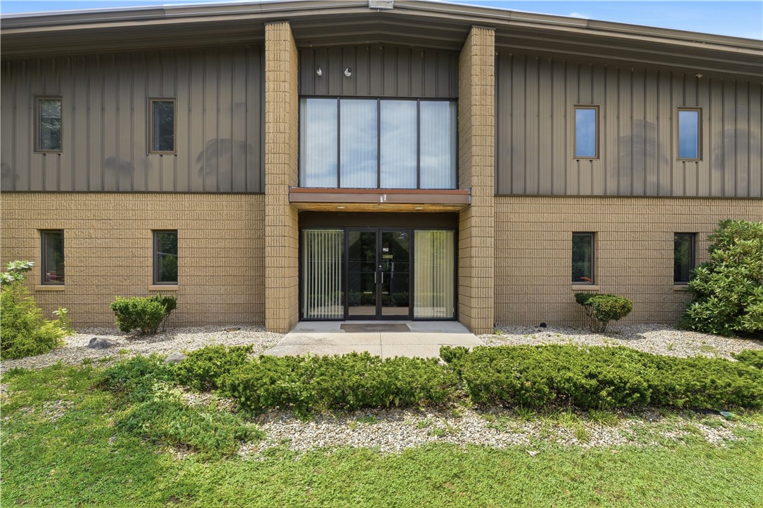 846 Broncos Hwy, Mapleville, RI 02839