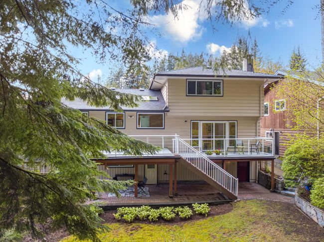1760 Medwin Place, House other with 6 bedrooms, 4 bathrooms and 4 parking in North Vancouver BC | Image 32