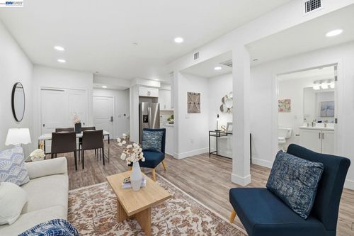 208-42111 Osgood Rd, Fremont, CA, 94539 | Card Image