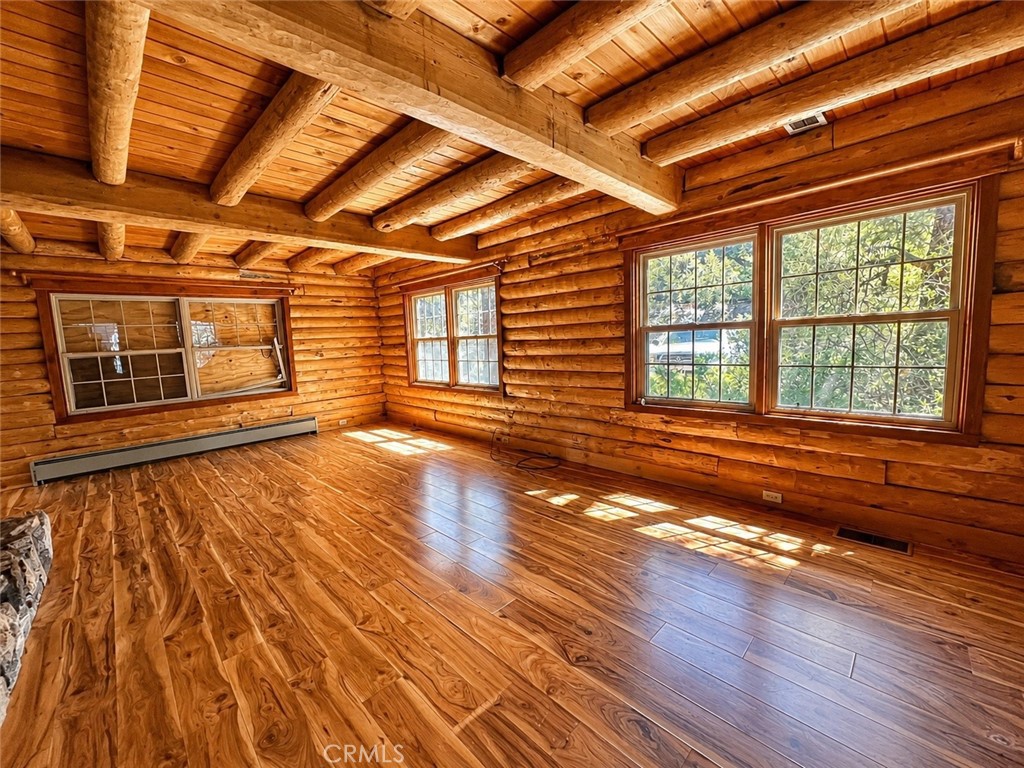 Residential in Pine Mountain Club 5