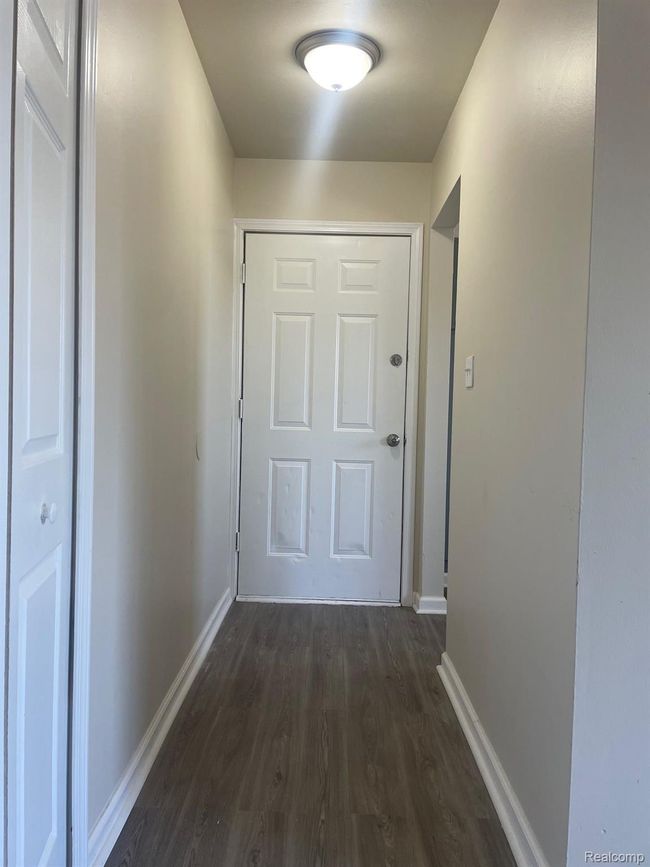 APT-224 - 19220 Wick Rd, Condo with 2 bedrooms, 1 bathrooms and null parking in Allen Park MI | Image 7