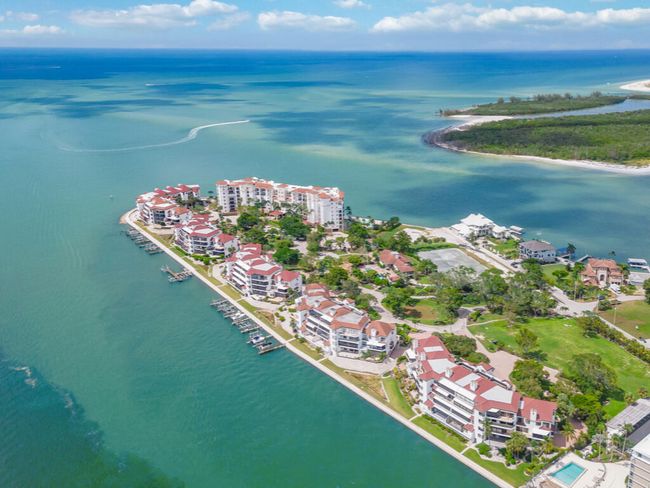 232 - 232 La Peninsula Blvd, Condo with 2 bedrooms, 3 bathrooms and null parking in NAPLES FL | Image 45