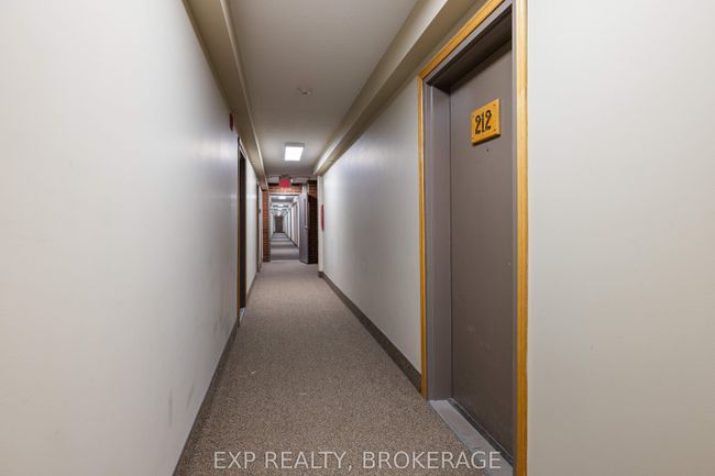 212 - 573 Armstrong Rd, Condo with 2 bedrooms, 1 bathrooms and 1 parking in Kingston ON | Image 22