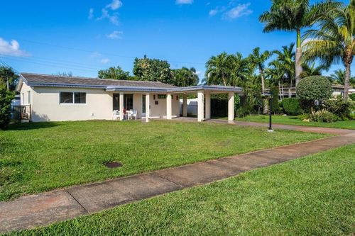 4751 Ne 4th Ave, Oakland Park, FL, 33334-6038 | Card Image