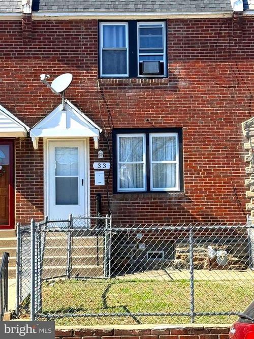 33 Mermont Cir, DARBY, PA, 19023-1323 | Card Image