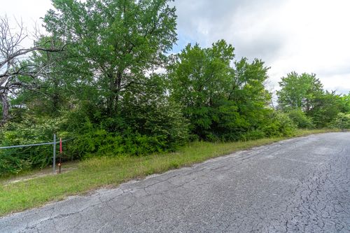 824 Truman Cir, Lancaster, TX, 75146-9731 | Card Image
