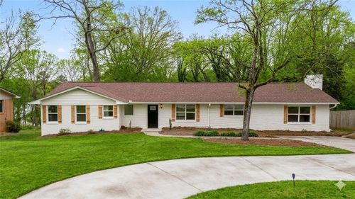 2210 Riverside Dr, GAinesville, GA, 30501-1232 | Card Image