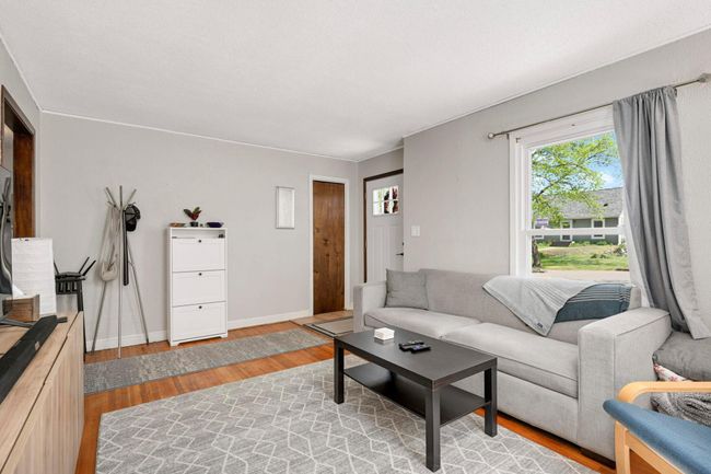 3112 Florida Ave S, House other with 2 bedrooms, 1 bathrooms and null parking in Saint Louis Park MN | Image 4