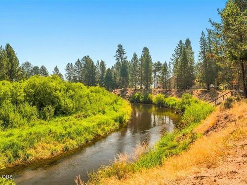 53160 Bridge Dr, La Pine, OR, 97739-8806 | Card Image