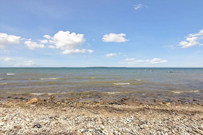 Sandy beach on Lake Huron | Image 71