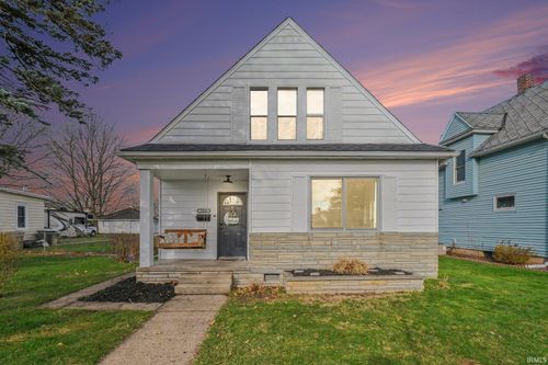 1009 S 26th St, South Bend, IN, 46615-1717 | Card Image