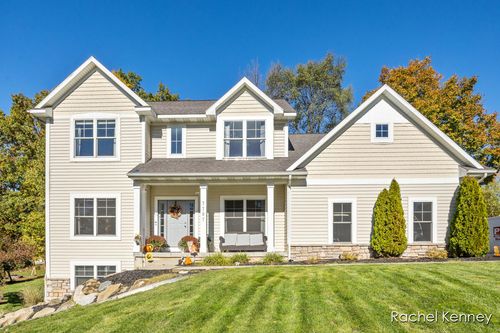 7787 Hunters Way Ct, Ada, MI, 49301-8350 | Card Image