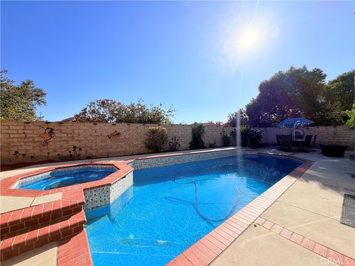 20350 Calhaven Dr, Santa Clarita, CA, 91390-1287 | Card Image