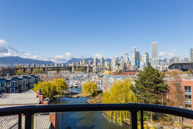 535 - 1515 W 2 Nd Avenue, Condo with 2 bedrooms, 2 bathrooms and 1 parking in Vancouver BC | Image 6