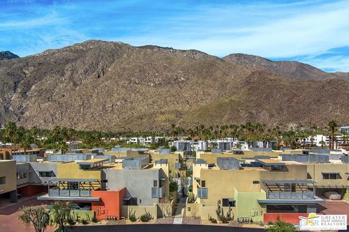731 E Arenas Rd, Palm Springs, CA, 92262-6742 | Card Image