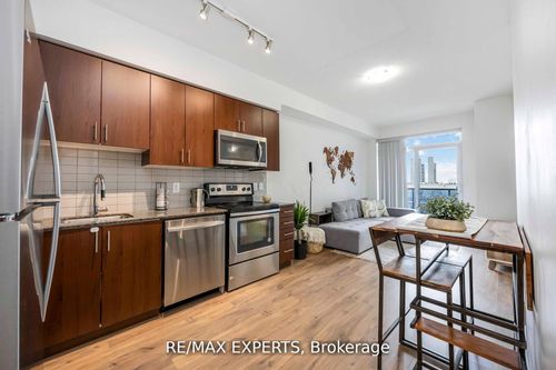 801-3700 Highway 7, Vaughan, ON, L4L0G8 | Card Image