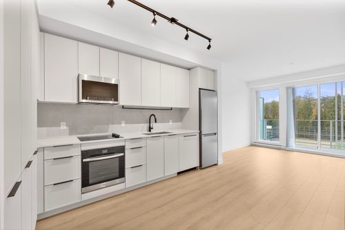 513-3075 Murray St, Port Moody, BC, V3H0N9 | Card Image