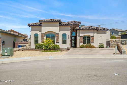 2171 Enchanted Wind Dr, El Paso, TX, 79911-7524 | Card Image