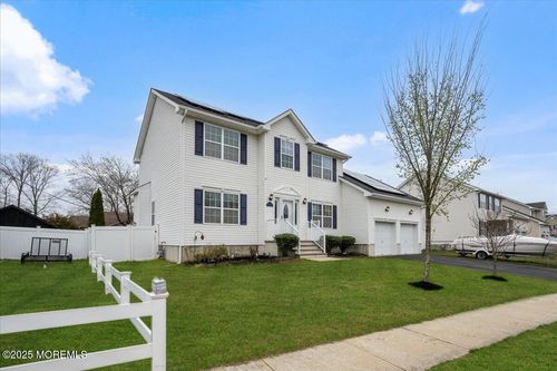4 Goldenrod Ave, Bayville, NJ, 08721-2191 | Card Image