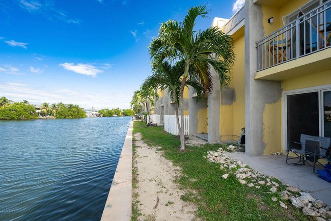 patio to water | Image 11