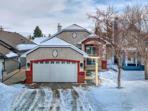 109 Somerset Close Sw, Calgary, AB, T2Y3C4 | Card Image